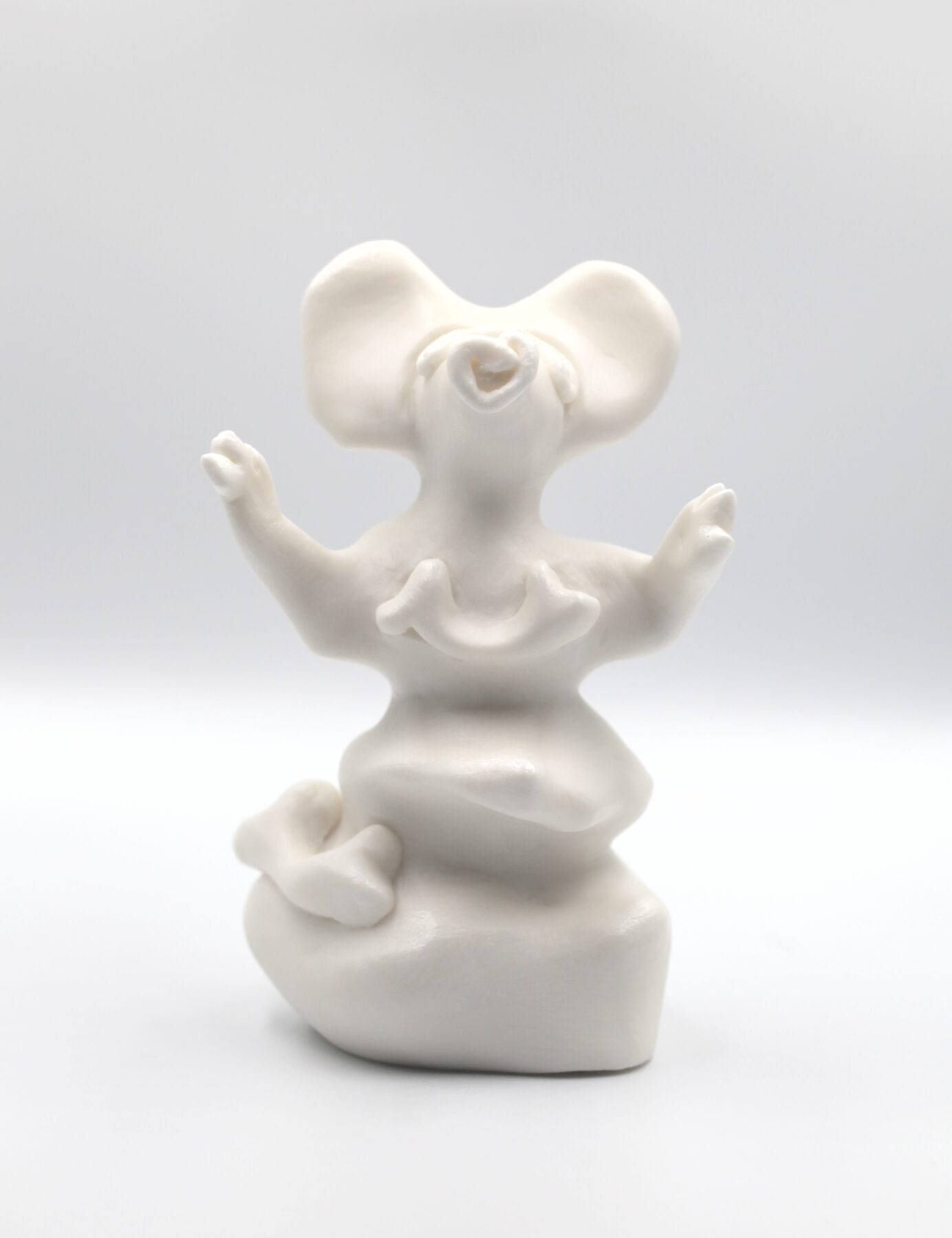 Figurka porcelanowa Kapłanka 4 Amulet Duchowy